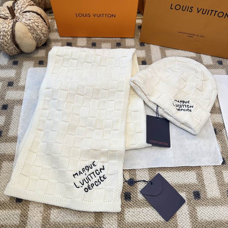 LV scarf hat (257)