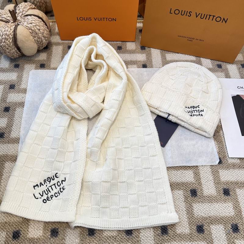 LV scarf hat (258)