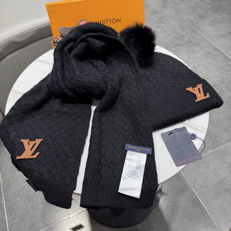 LV scarf hat (330)