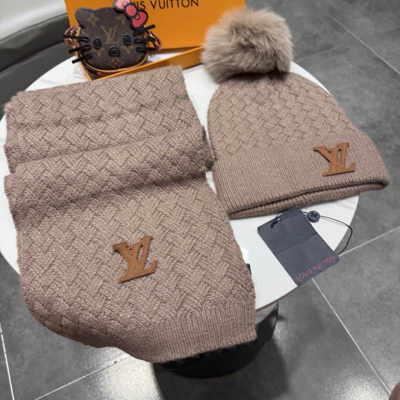 LV scarf hat (346)