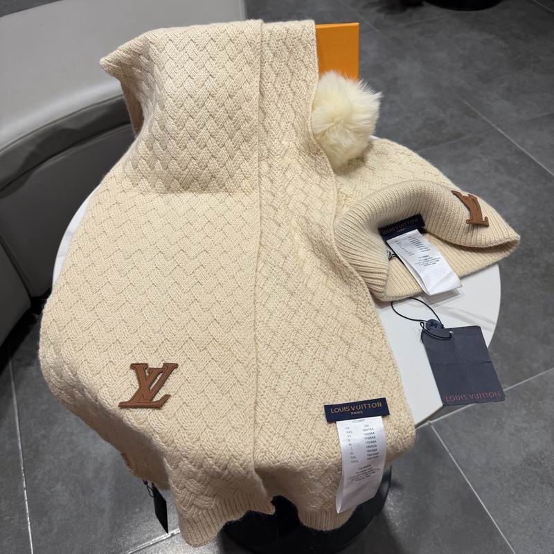 LV scarf hat (348)