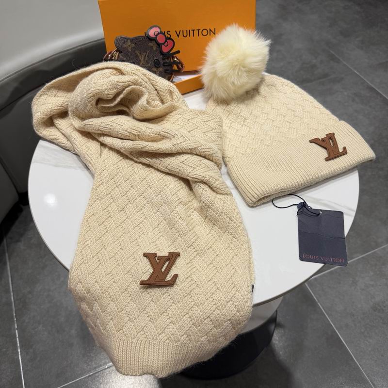 LV scarf hat (350)