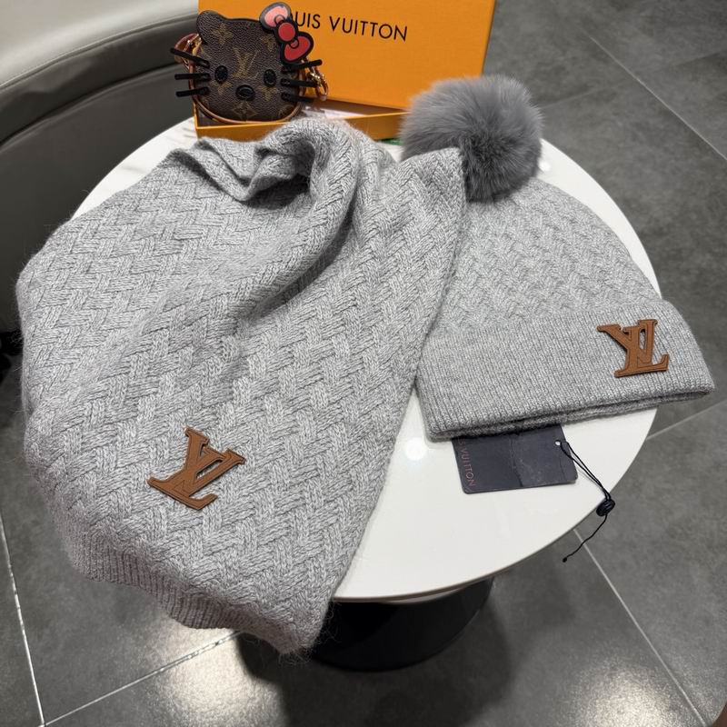 LV scarf hat (371)