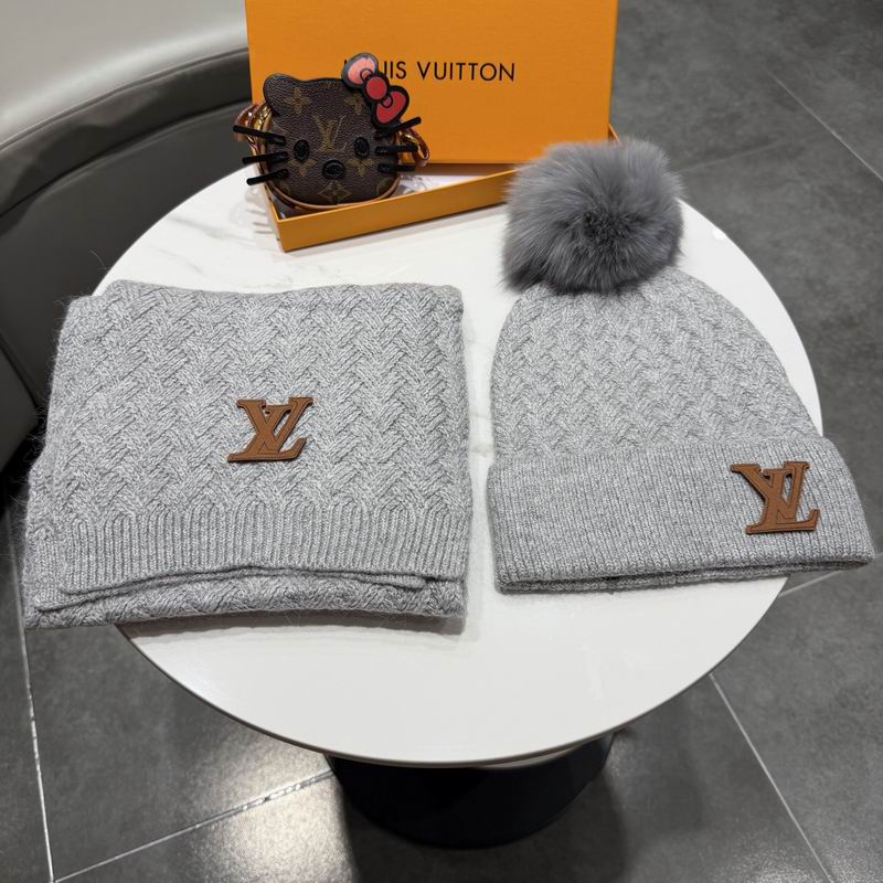 LV scarf hat (374)