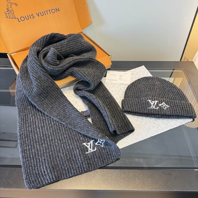 LV scarf hat (630)