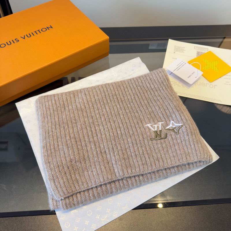 LV scarf hat (637)