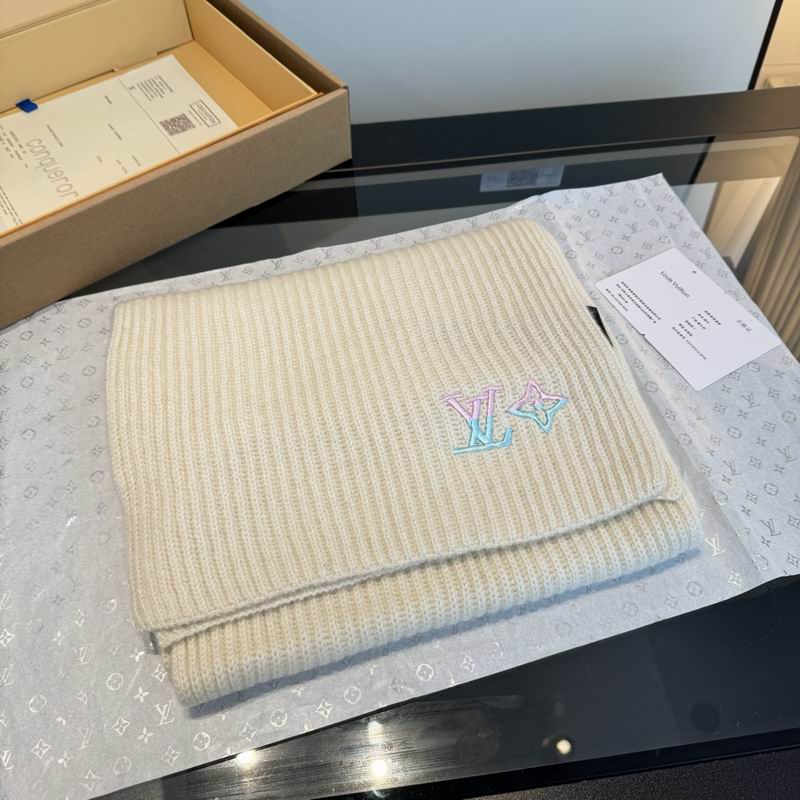 LV scarf hat (648)