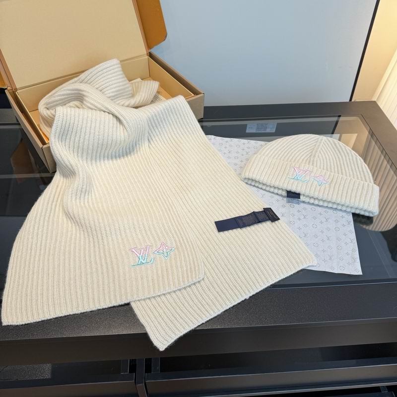LV scarf hat (650)