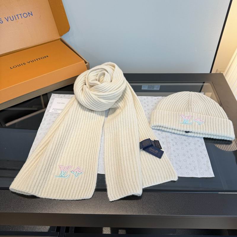 LV scarf hat (653)