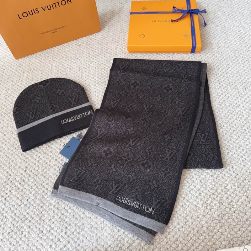 LV scarf hat (898)