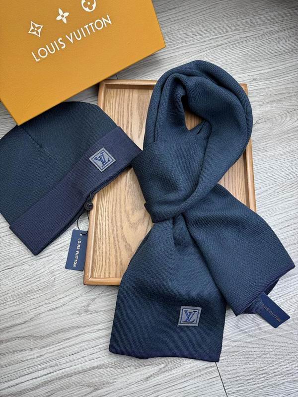 LV scarf hat hm (22)