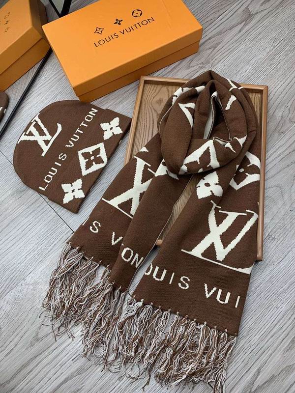 LV scarf hat hm (24)