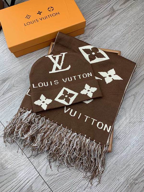 LV scarf hat hm (25)
