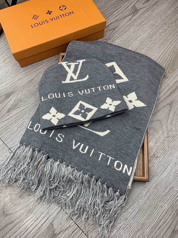 LV scarf hat hm (27)