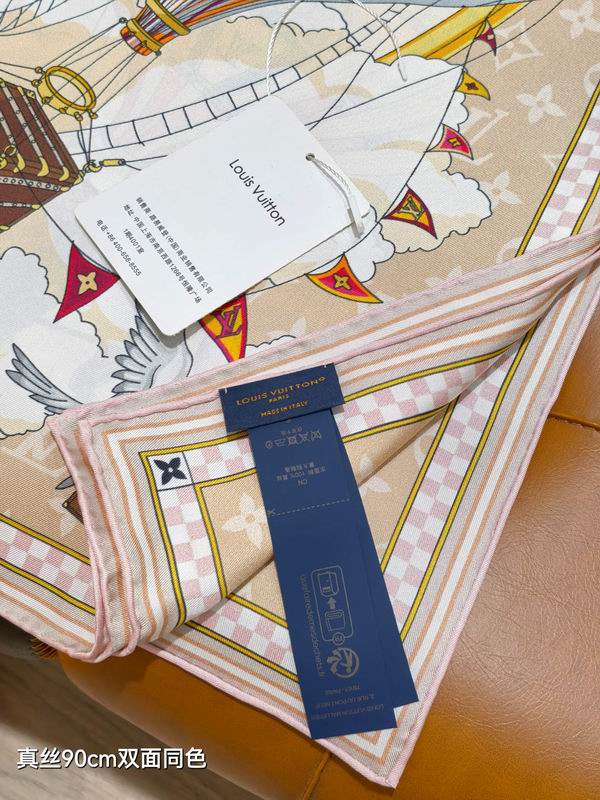 LV silk Scarf 90X90cm E03 (16)