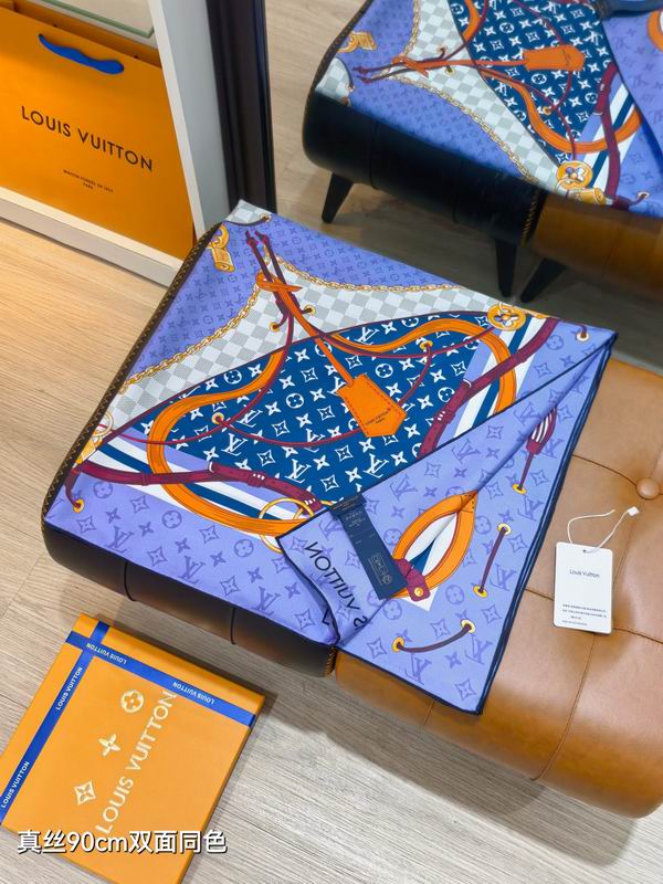 LV silk Scarf 90X90cm E06 (16)