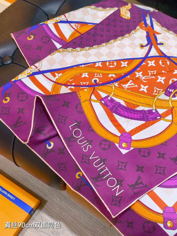 LV silk Scarf 90X90cm E06 (4)