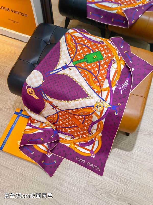 LV silk Scarf 90X90cm E06 (5)