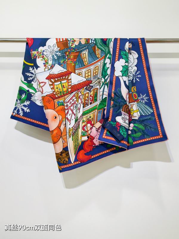 LV silk Scarf 90X90cm E17 (2)