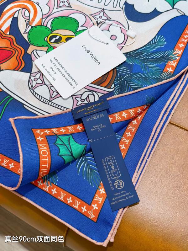 LV silk Scarf 90X90cm E17 (3)