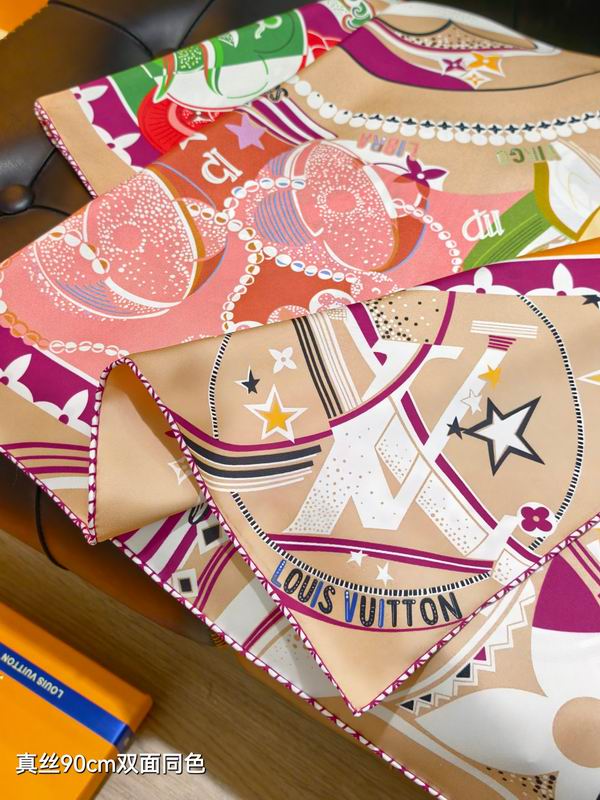 LV silk Scarf 90X90cm E19 (3)