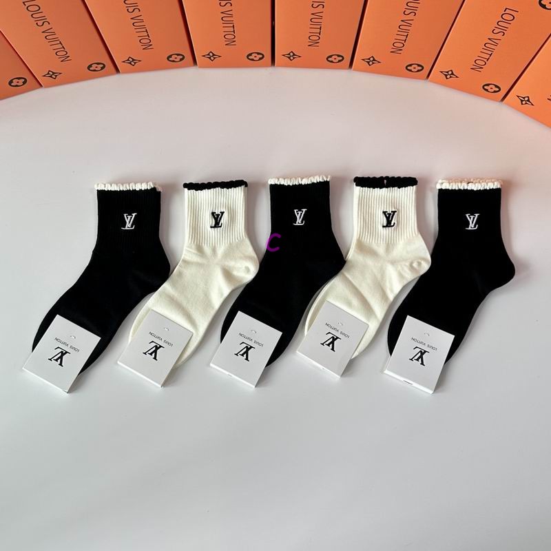 LV socks (349)