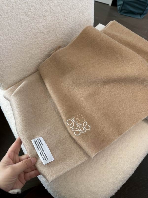 Loewe Scarf 35X180cm E27 (3)