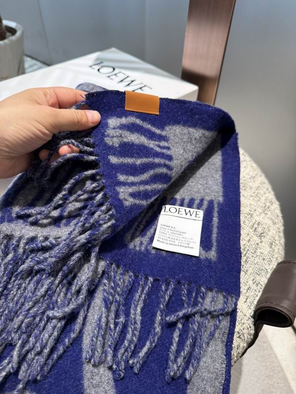 Loewe Scarf E31 (11)