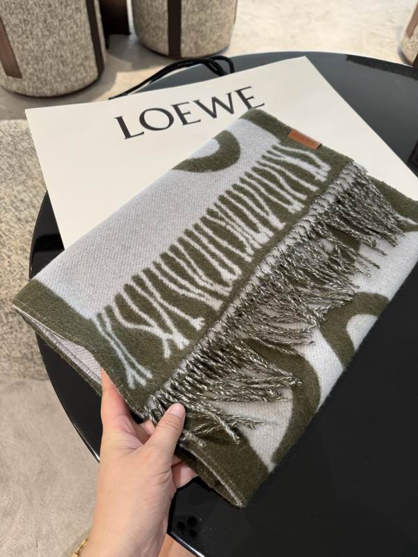 Loewe Scarf E31 (18)