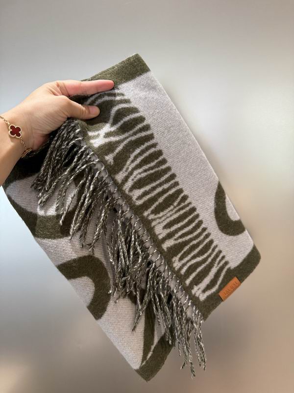 Loewe Scarf E31 (19)