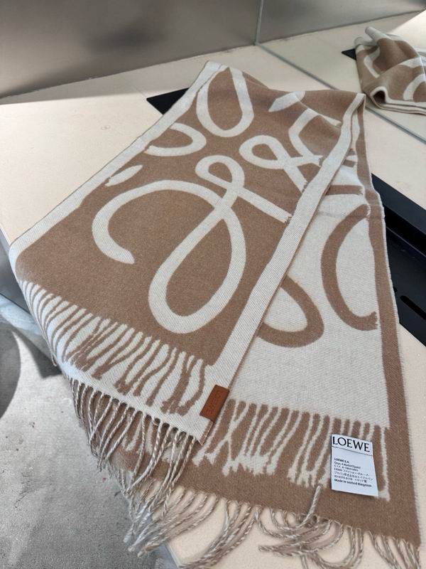 Loewe Scarf E31 (4)