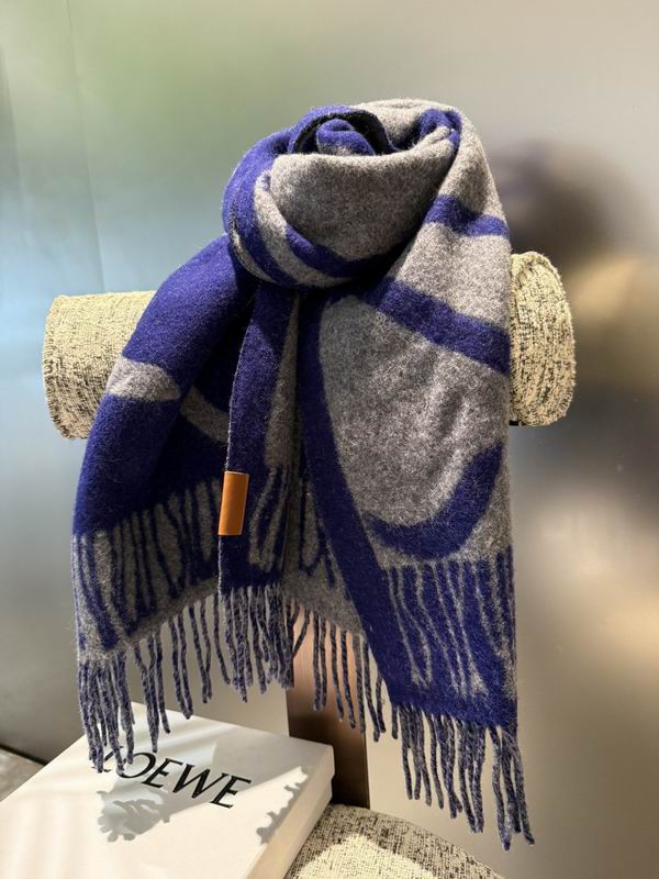 Loewe Scarf E31 (8)
