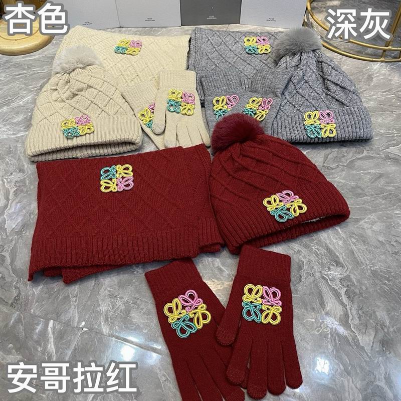 Loewe Scarf Hat Gloves hm (2)