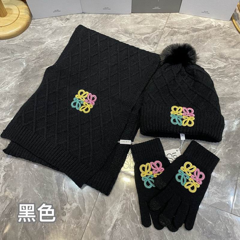 Loewe Scarf Hat Gloves hm (8)