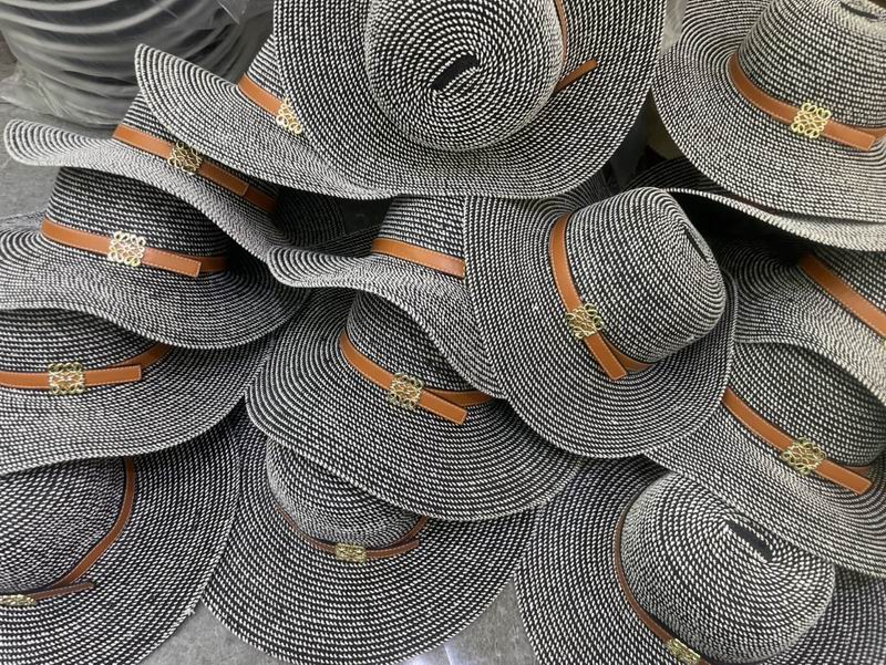 Loewe Top Hat dx (56)