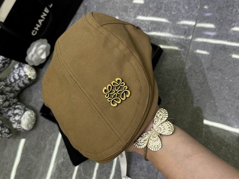 Loewe beret dx (24)