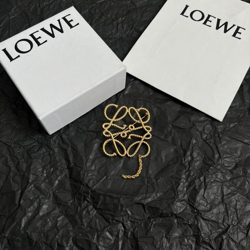 Loewe brooch 01yxx03 (9)