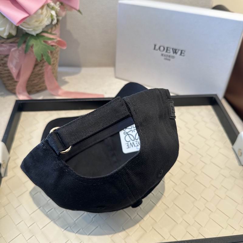 Loewe cap (579)