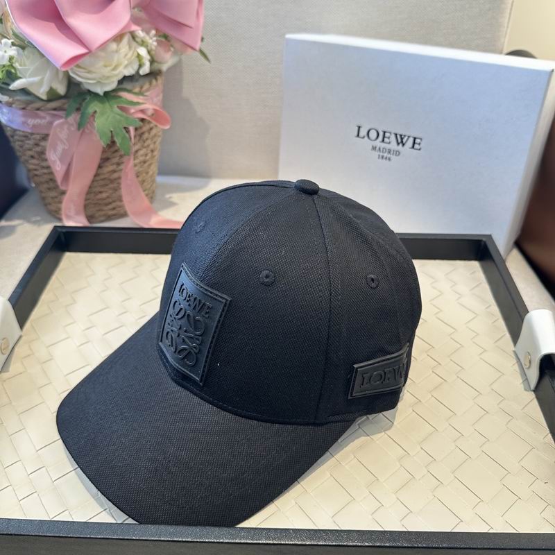 Loewe cap (586)