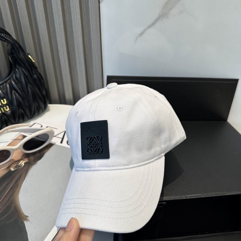 Loewe cap dx (296)