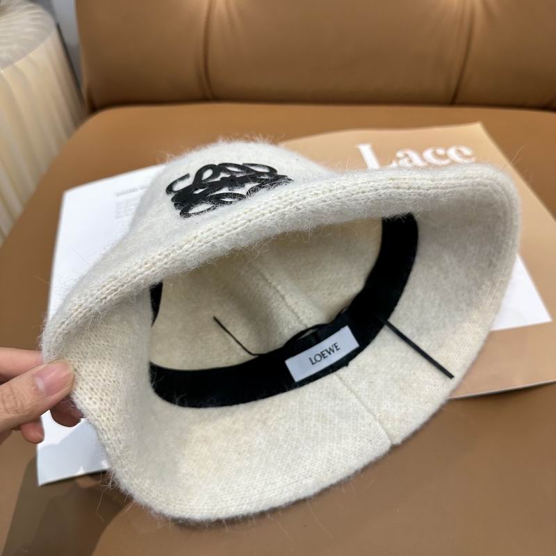 Loewe hat dx (571)