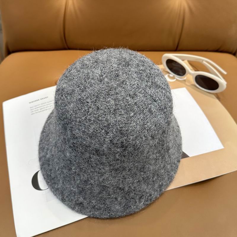 Loewe hat dx (580)