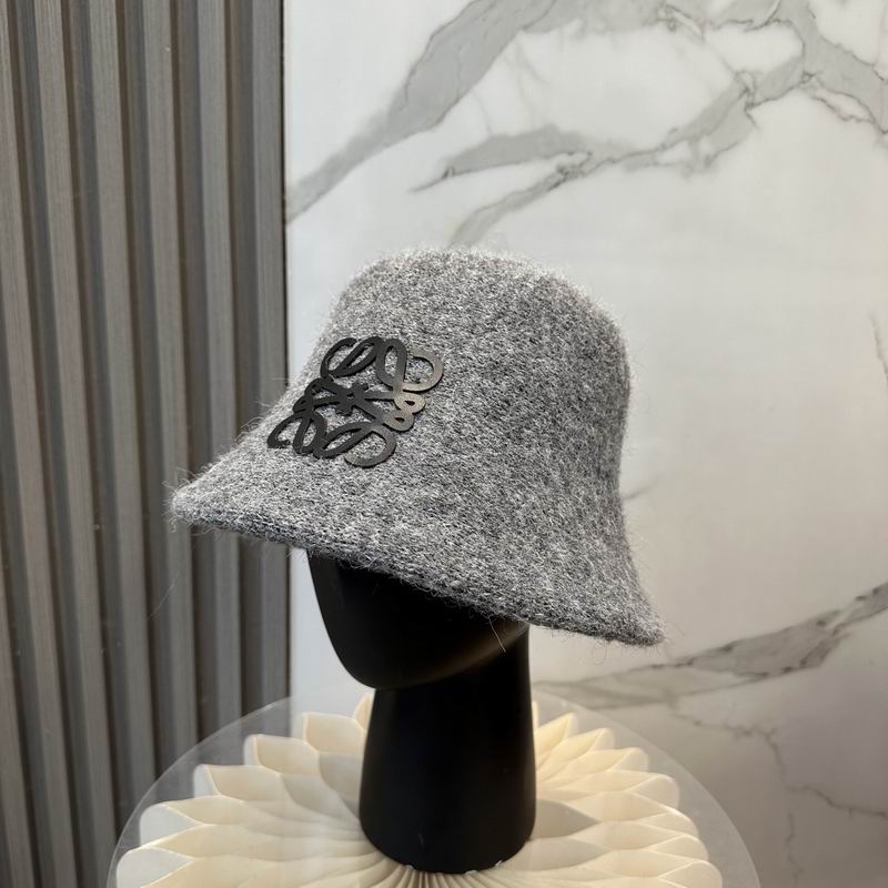 Loewe hat dx (582)