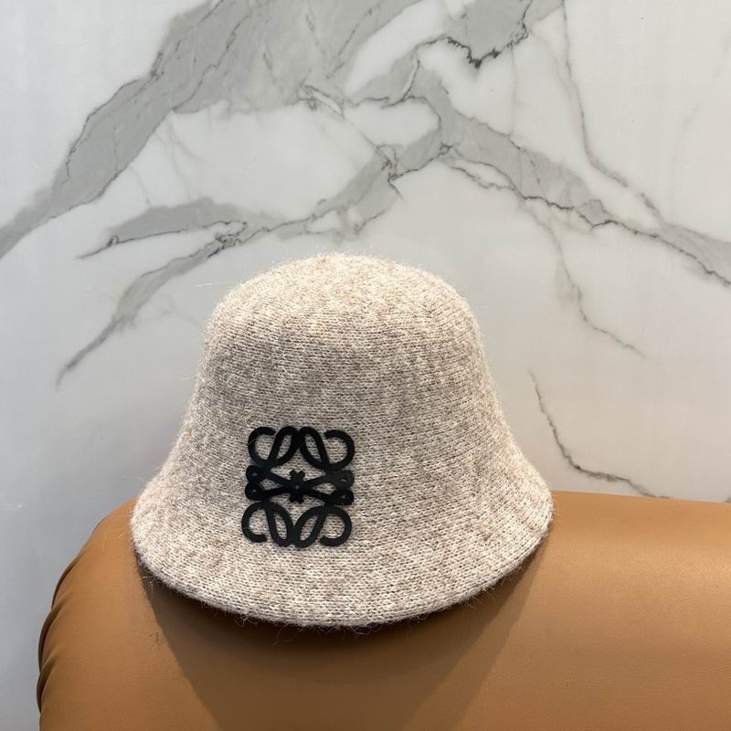 Loewe hat dx (584)