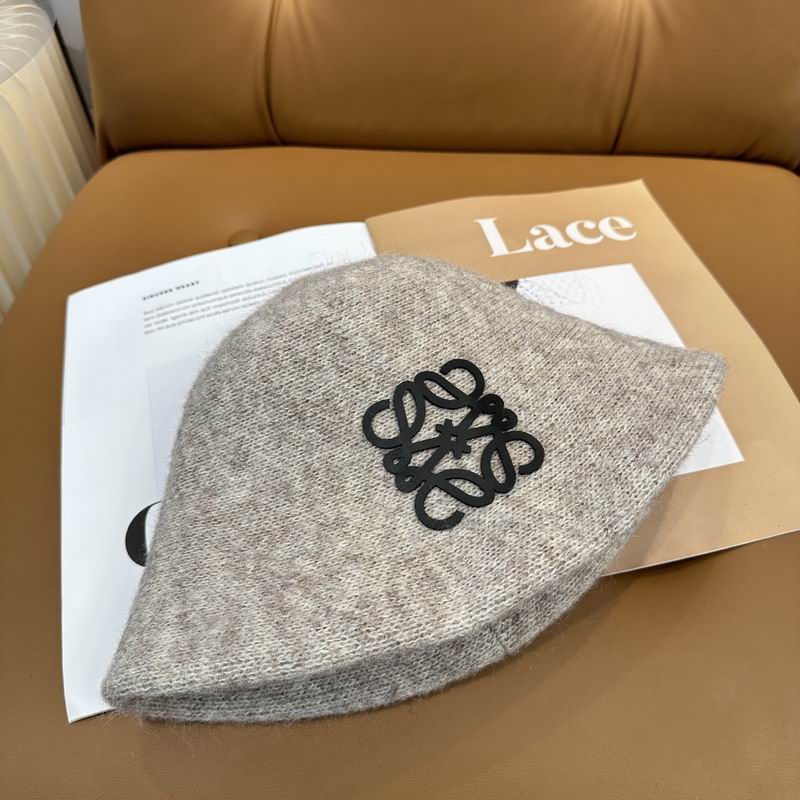 Loewe hat dx (585)