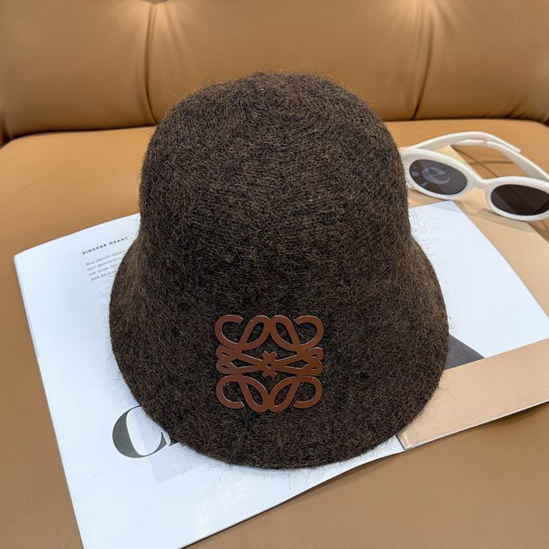 Loewe hat dx (596)