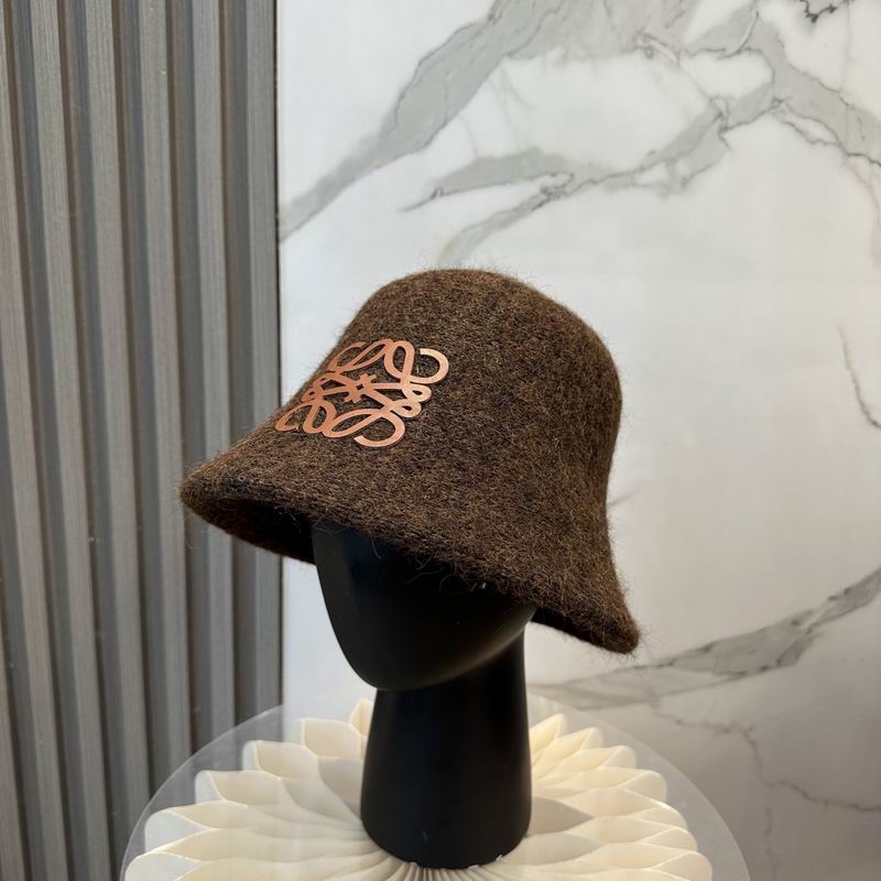 Loewe hat dx (600)