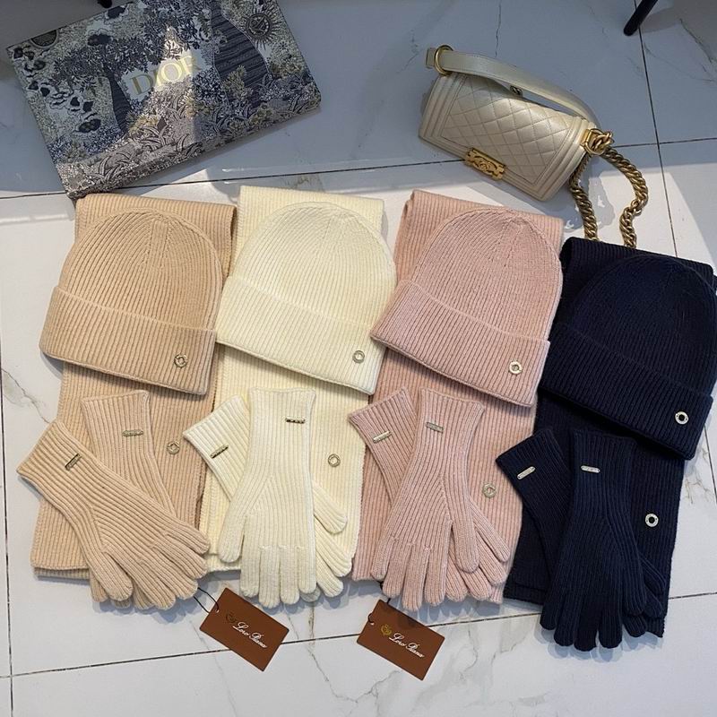 Loro Piana Scarf Hat Gloves hm (12)