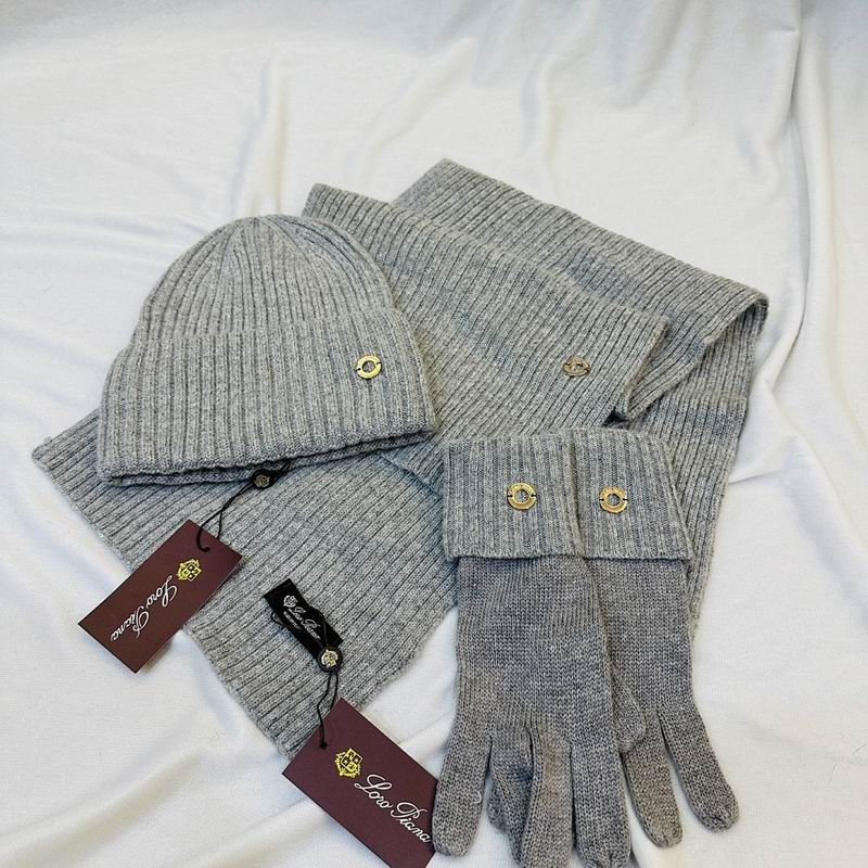 Loro Piana Scarf Hat Gloves hm (7)