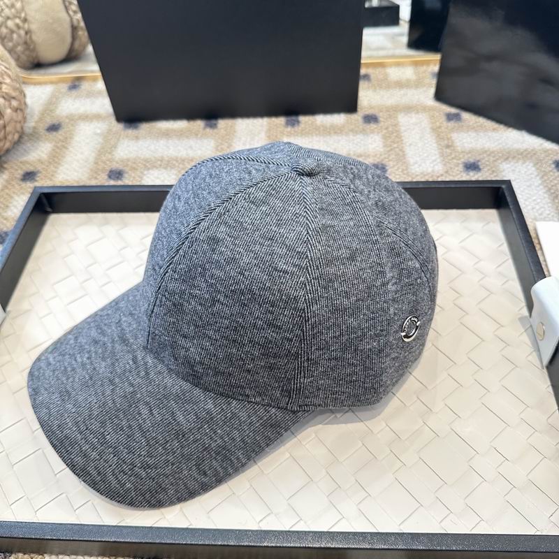 Loro Piana cap (1843)